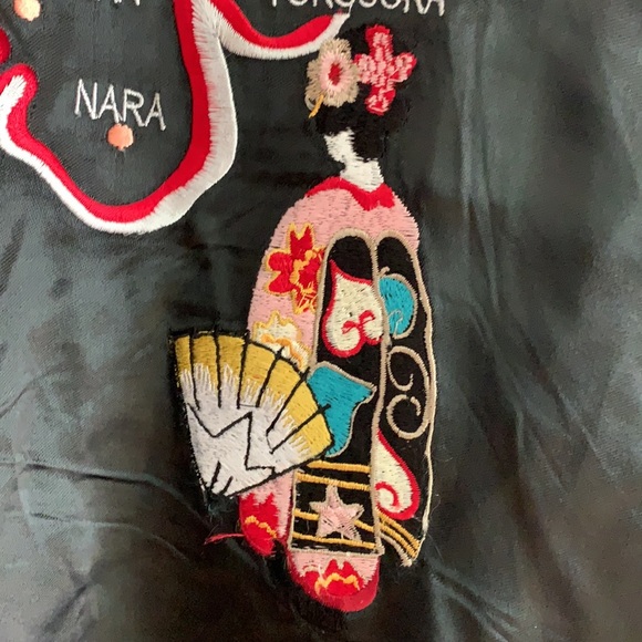 Vintage satin reversible souvenir Geisha bomber - Picture 7 of 14